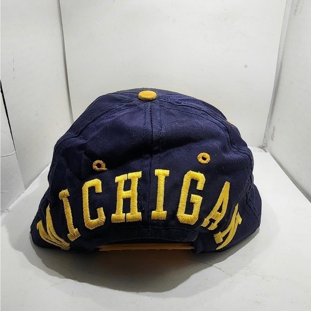 Vintage michigan wolverines snapback hat - Picture 2 of 4